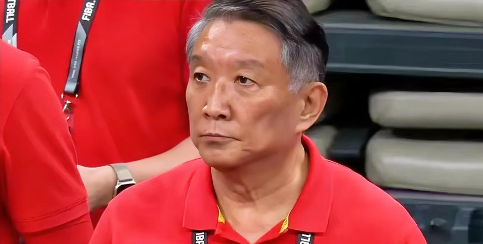 出竞技体育, bLz, 这一人员调